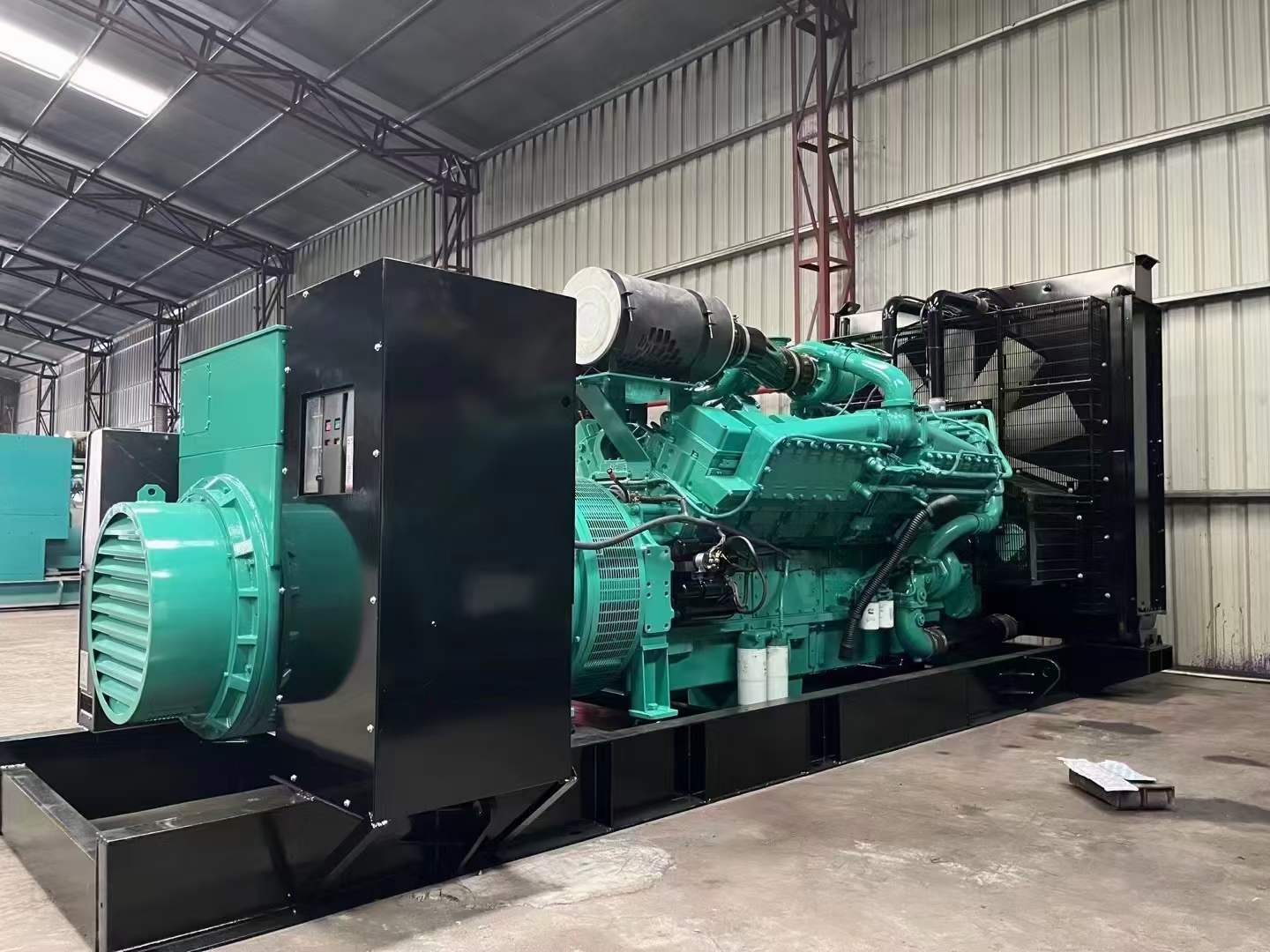 锦屏如何降低 800kW 柴油发电机输出电流的波动？