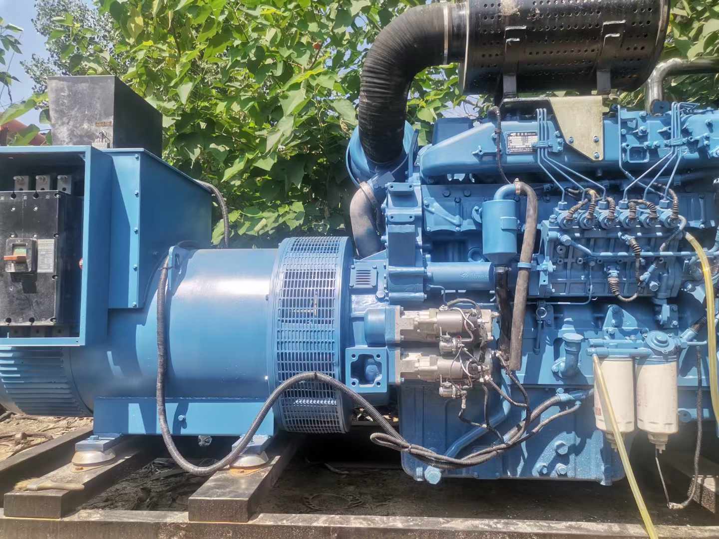 锦屏详细说明降低 800kW 柴油发电机输出电流波动的方法