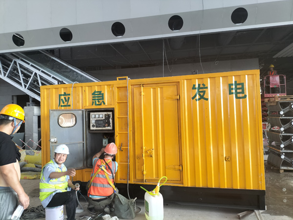 锦屏怎样判断空气滤清器是否需要更换？